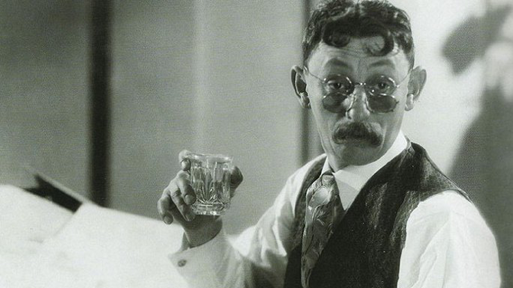 KVÍZ: Jak dobře znáte filmy s Vlastou Burianem? Připomeňte si krále komiků