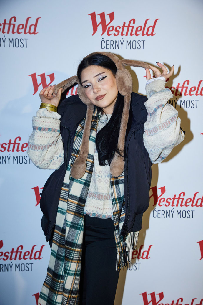 Zpěvačka Pam Rabbit.