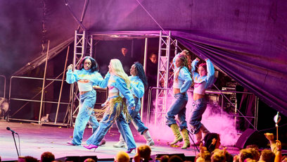 FOTO: Zara Larsson to rozjela ve Westfieldu Černý Most.