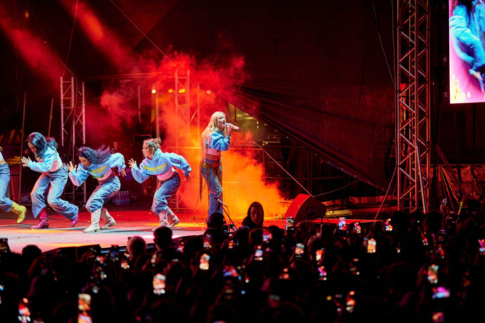 Zara Larsson předvedla neskutečnou show.