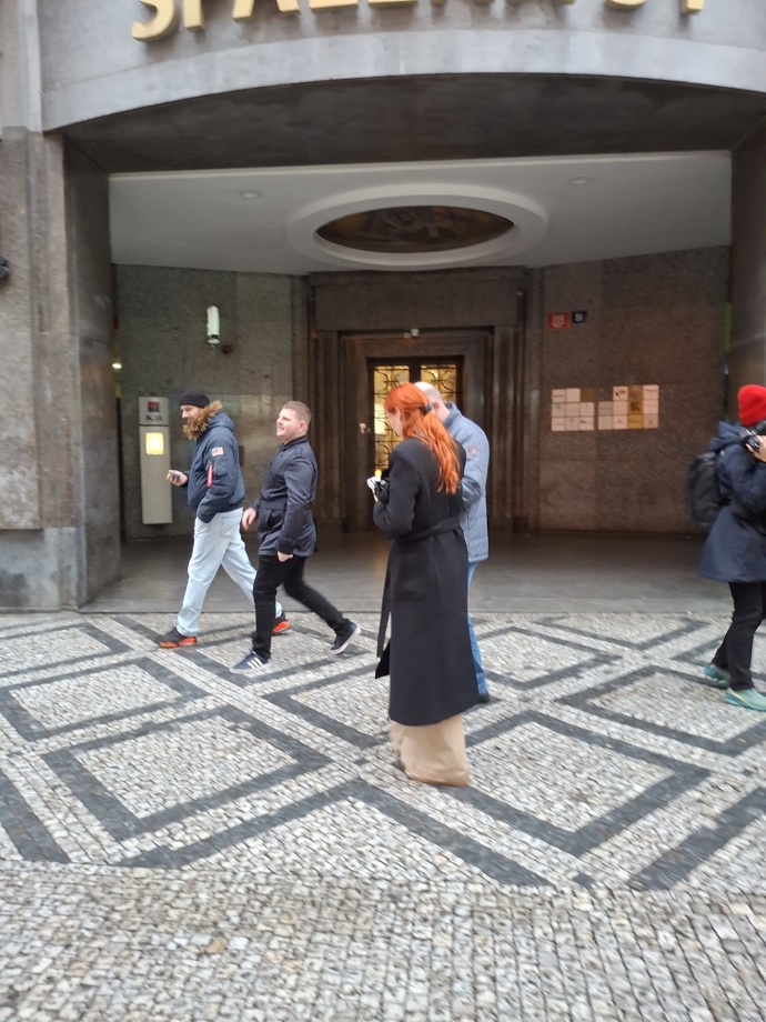 Aneta Zicklerová a Andrej Babiš na Národní třídě.