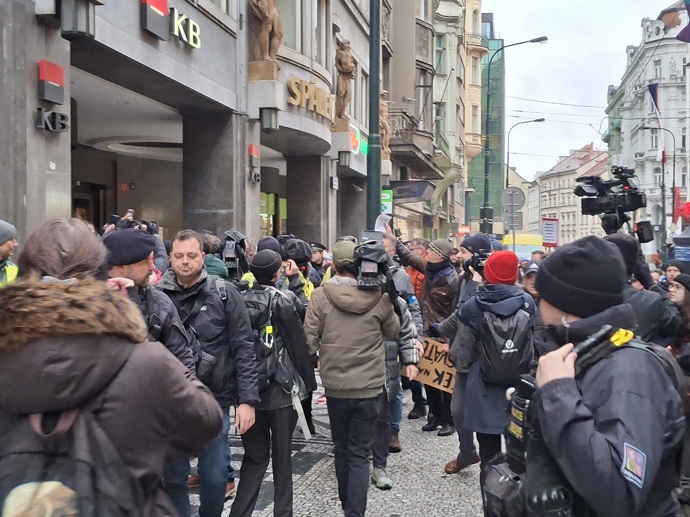 Aneta Zicklerová a Andrej Babiš na Národní třídě.