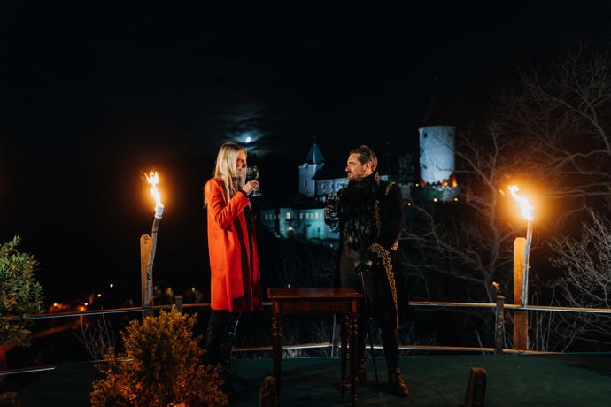 Zrádkyně Mia a Vojta Kotek. 