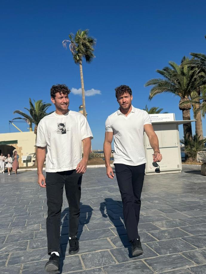 Bratři Dubovičtí jsou dvojčata.