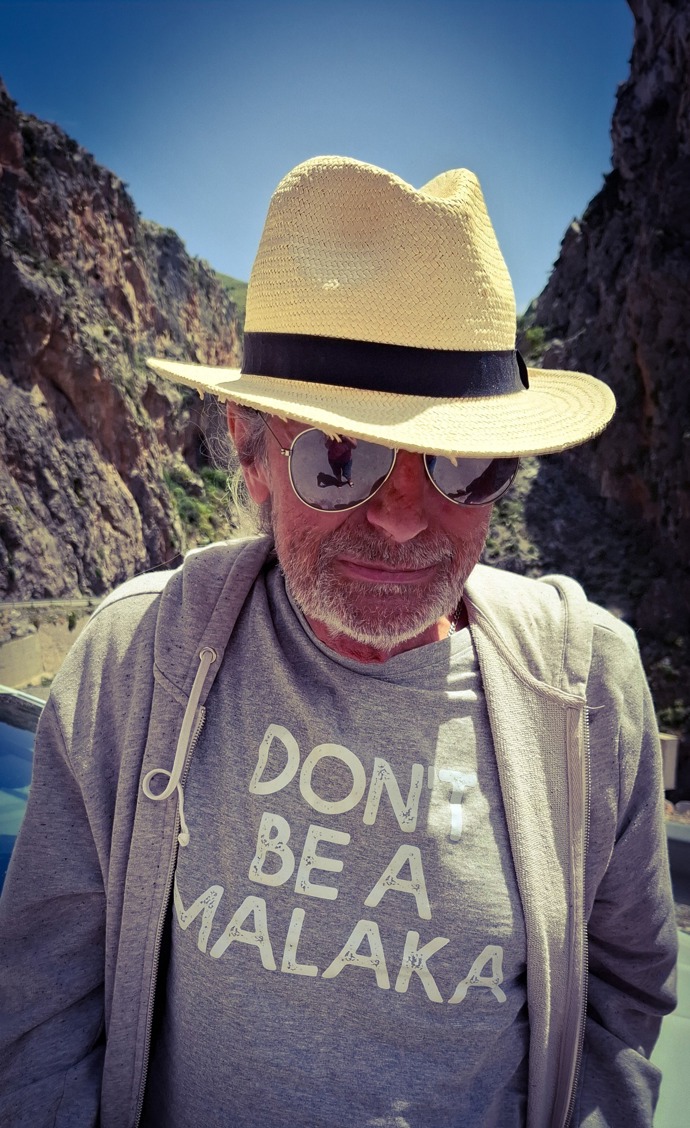 A takhle vypadá Aleš Brichta dnes, když zrovna vyrazí na dovolenou k moři. 