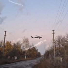 Vrtulník Black Hawk na Ukrajině.