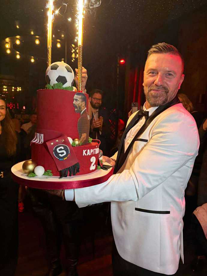 Dort na míru pro sparťana od ARMINS cake.