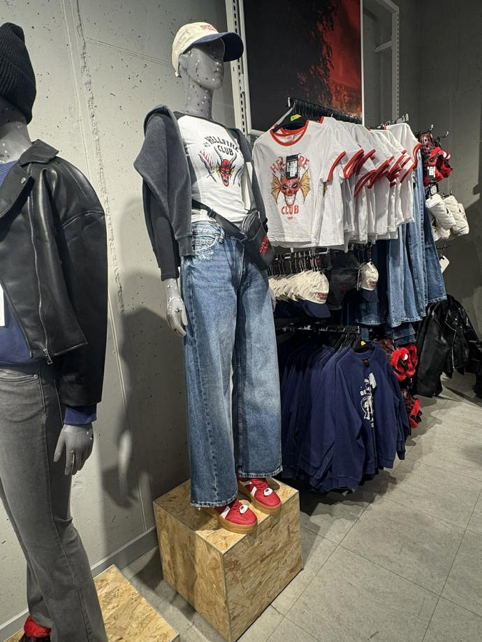 Na limitované kolekce s motivy Stranger Things teď narazíte i v některých obchodech.