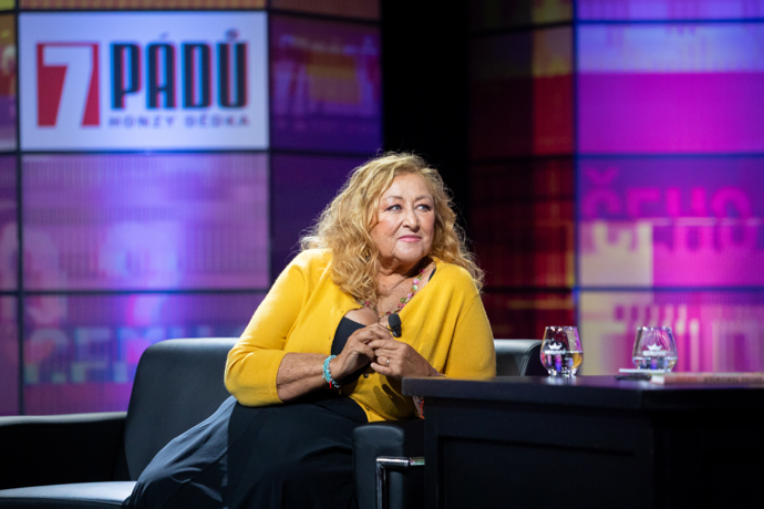 Halina Pawlowská v pořadu 7 pádů Honzy Dědka.