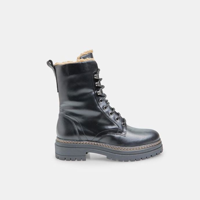 Zimní kotníčkové boty, Baťa, 2699 Kč