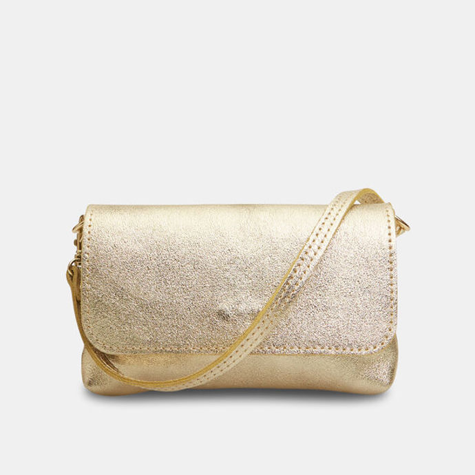 Zlatá crossbody kabelka dodá jednoduchému looku slavnostní nádech. Tento kožený metalický crossbody kousek koupíte u značky Baťa za 799 Kč