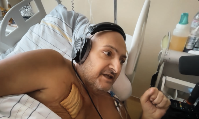 Patrik Hezucký vtipkoval morbidně i o pohřbu.