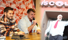 Utajené zákulisí Discolandu vyplouvá na povrch. Jonák se děsil vlastního muže, který mu vrazil nůž do zad