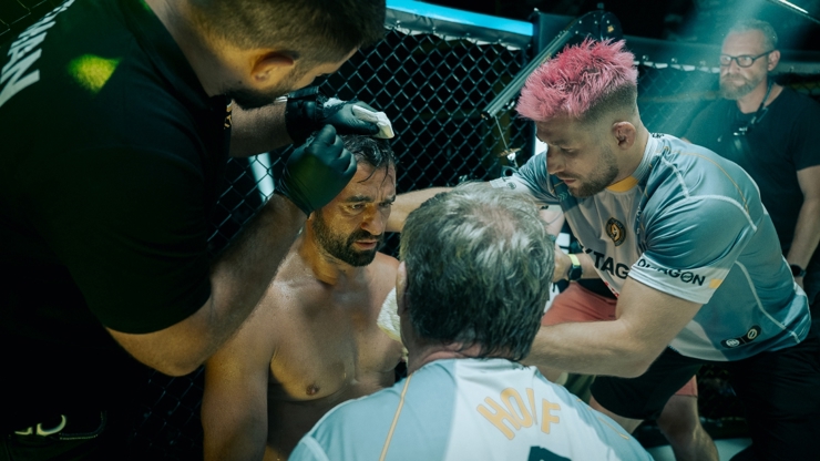 Soupiska MMA hvězd, které si zahrají ve filmu Bojovník, je kompletní. Nechybí šampioni Procházka a Kozma