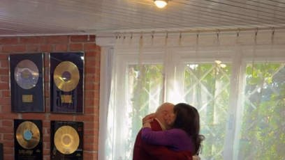 FOTO: Felix Slováček a Dagmar Patrasová se objímali.