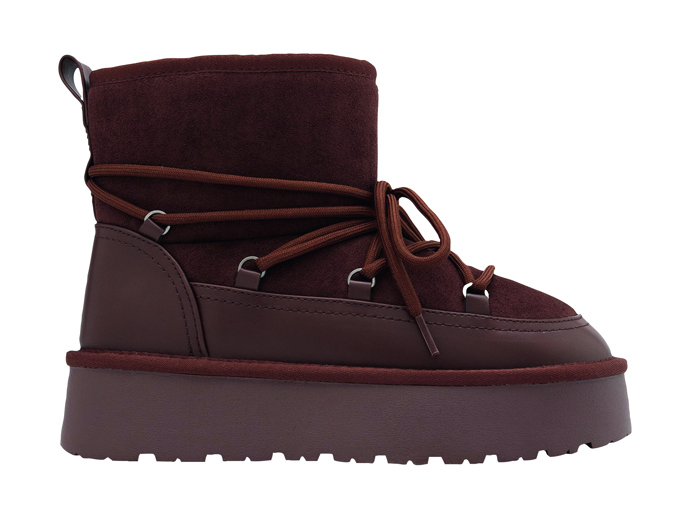 Šněrovací válenky, Deichmann, 999 Kč 