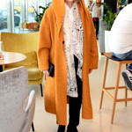 Jana Švandová je okouzlující a optimistická žena, která miluje barvy a nebojí se experimentovat.