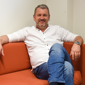 Manželka Aleše Zbořila, Romana, je psycholožka.