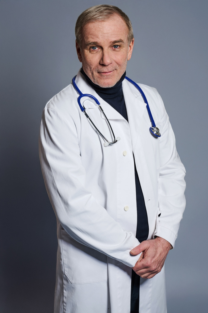 Lukáš Vaculík ztvární lékaře v seriálu Noční operatér. 