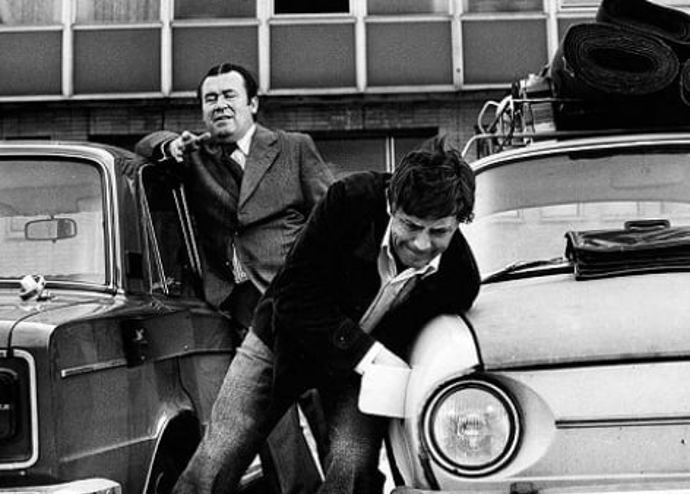 Zdeněk Dítě s Petrem Kostkou ve filmu Pátek není svátek z roku 1979. 