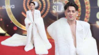 Tajemství extravagance Jana Bendiga: Líčí se sám od 16 let a utáhne i desetikilovou vlečku