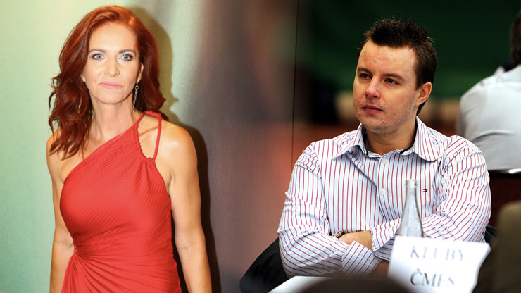 Nora Fridrichová chce po Rajchlovi odpovědi.