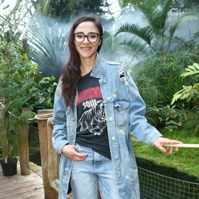 Trendy outfity jsou trnem v oku pro některé metalové fanoušky. 