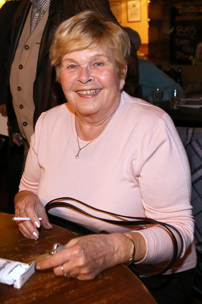 Ráda vzpomíná na své životní lásky a vše s humorem glosuje.