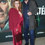 Dana Morávková se ve svém oufitu tón v tónu blýskla i po boku svého manžela, klavíristy a skladatele Petra Maláska.