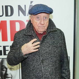 Felix Slováček je naštvaný.