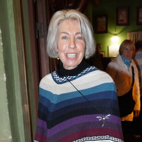 Říká, že vlasy má dnes ošetřené jen přelivem. A za své šediny se nestydí. 