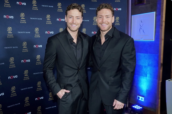 Miroslav a Martin Dubovičtí jsou jednovaječná dvojčata. 