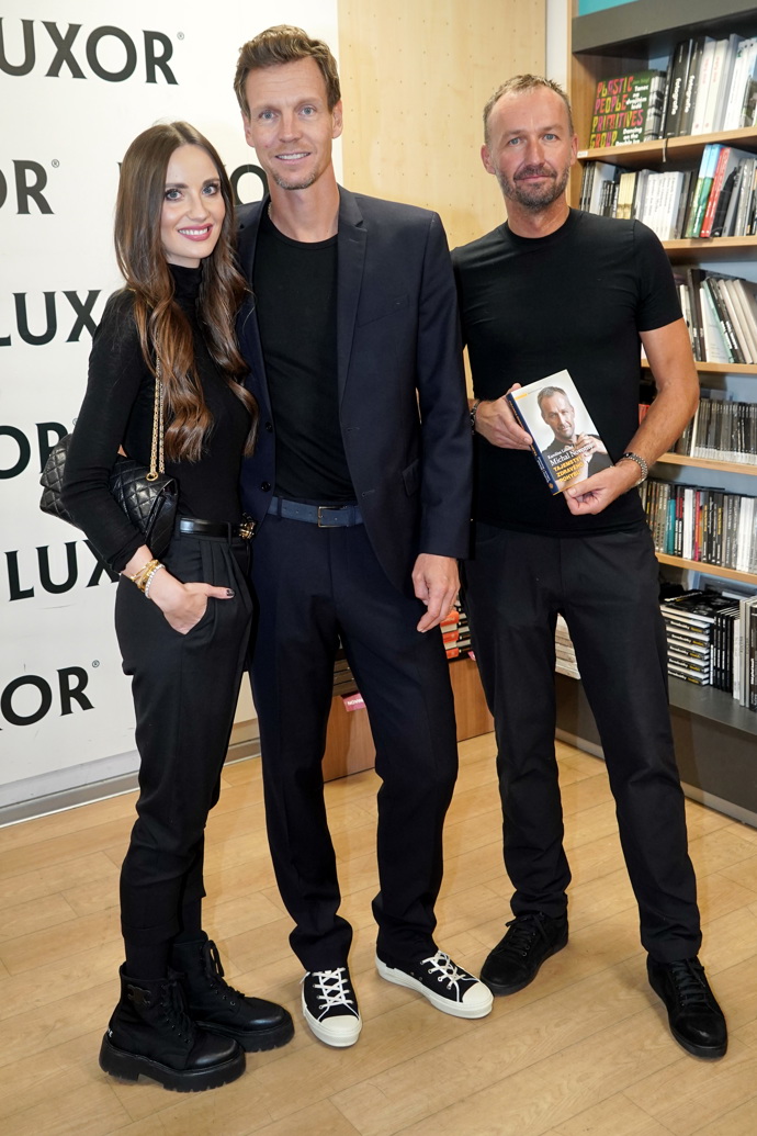 Do Prahy přiletěl také Tomáš Berdych se svou manželkou Ester. 