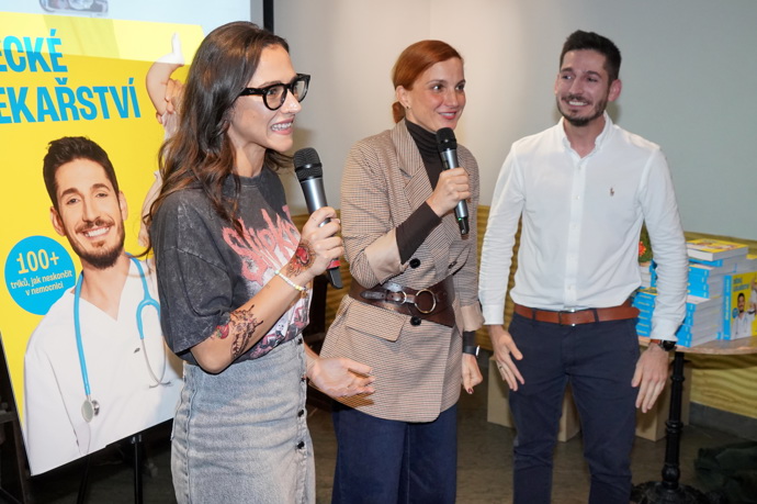 Zpěvačka si ale nenechá mluvit do toho, jaká trička bude nosit. 