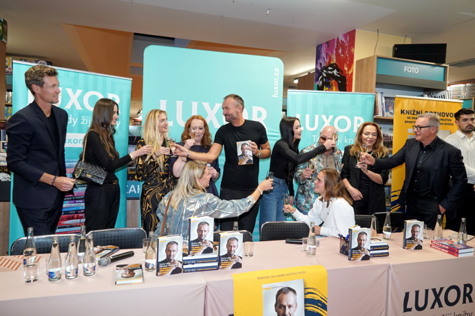 Křest jeho knihy Tajemství zdravého pohybu navštívilo hned několik českých celebrit. 