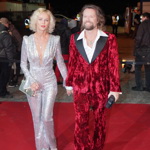 Letos prý své outfity pojali ve stylu skupiny Abba.