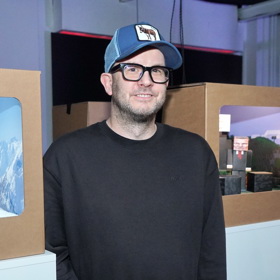 Tomáš Břínek zahájil před časem svou druhou výstavu  Za hranice Českolandu.