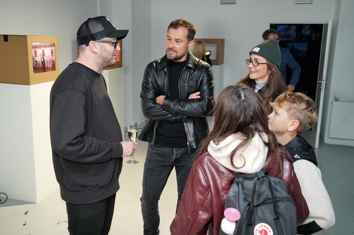 Radka Třeštíková s dětmi a partnerem Jaroslavem Vítem.