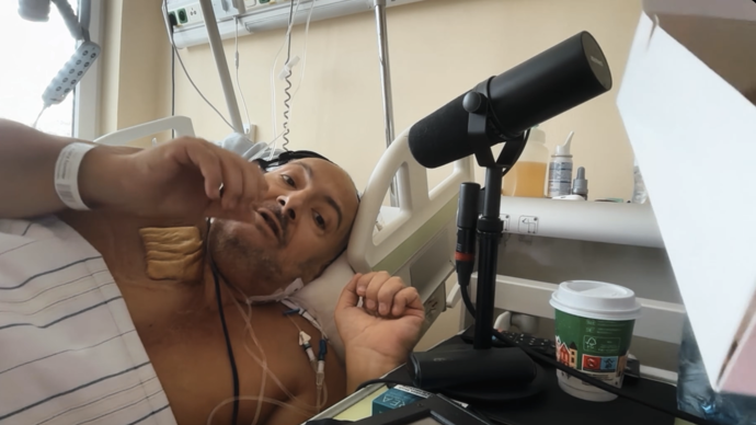 Patrik Hezucký ukázal celý svůj nemocniční pokoj.