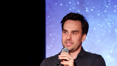 FOTO: Ondřej Rychlý na pódiu.