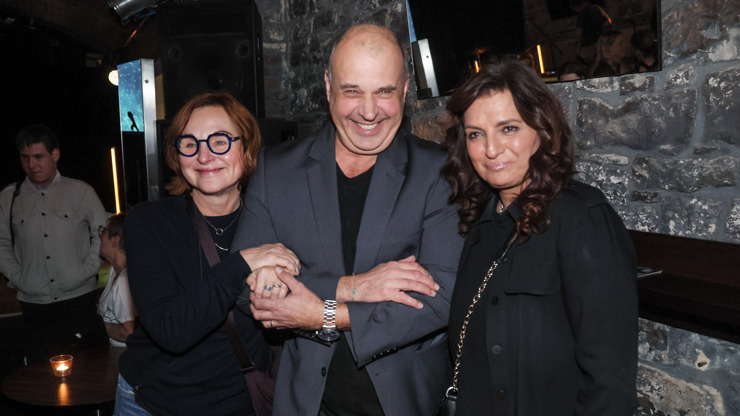 Petr Rychlý se svou exmanželkou Pavlou a se současnou manželkou Janou.