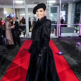 Hlavní hvězdou byla herečka Sára Donutilová. 