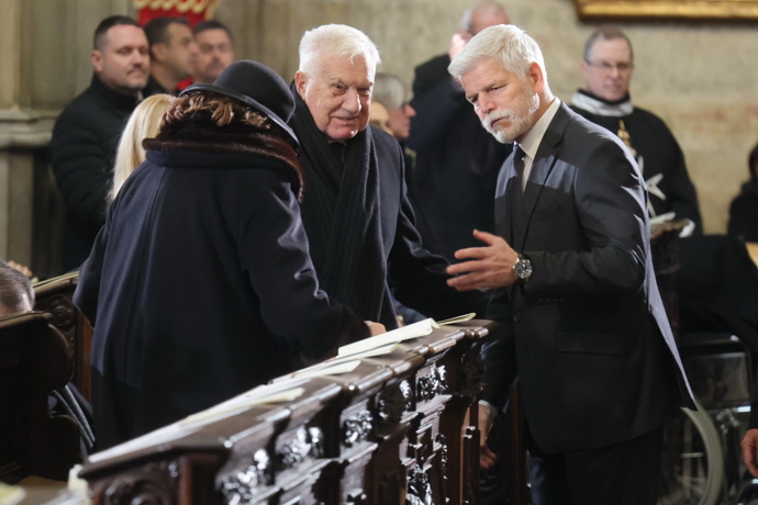 Václav Klaus nedávno ostře kritizoval Petra Pavla.