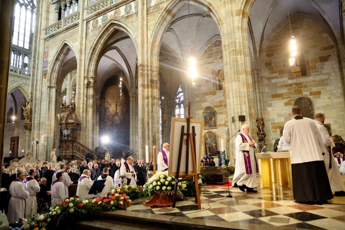 Pohřeb kardinála Dominika Duky.