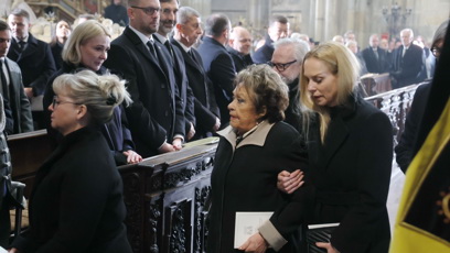 FOTO: Jiřina Bohdalová na pohřbu Dominika Duky.