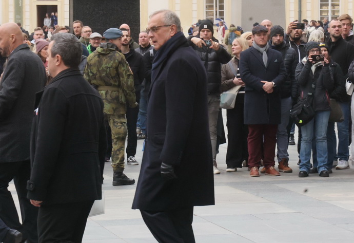 Miroslav Kalousek na pohřbu Dominika Duky.