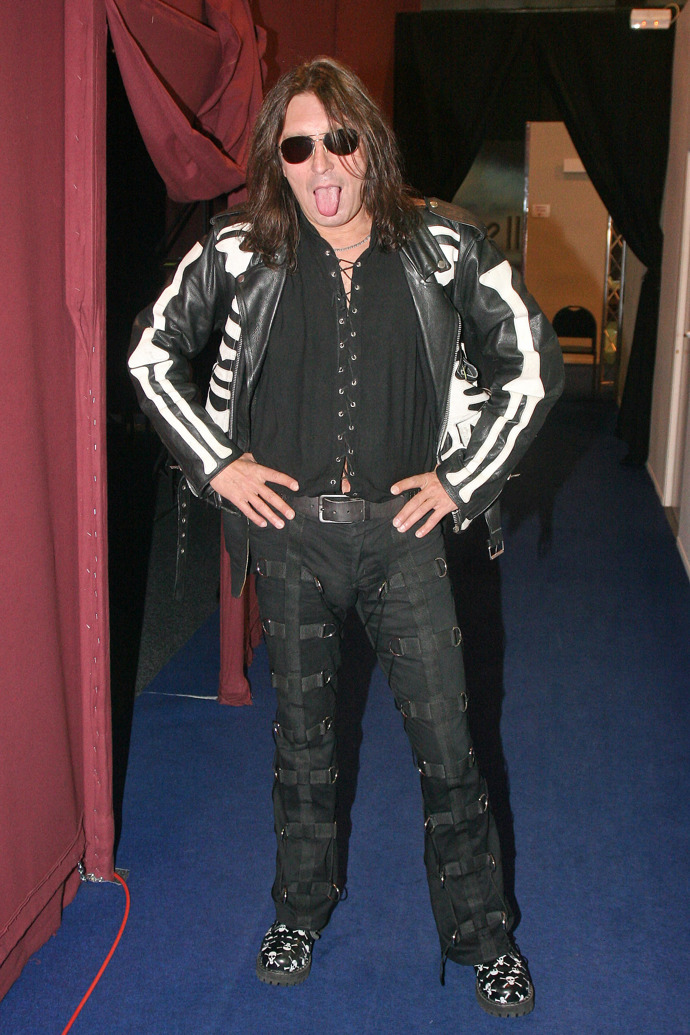 Jak je vidno, kožených bund má Aleš Brichta velkou zásobu. 