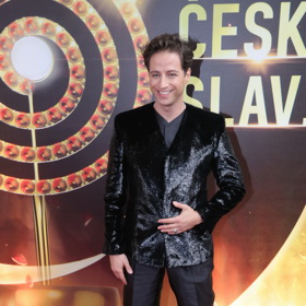 Tento model od Zuzany Kubíčkové s černým flitrovaným sakem ale patřil k těm mírnějším.