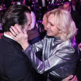 A pogratulovala k vítězství také Václavu Noidovi Bártovi. 