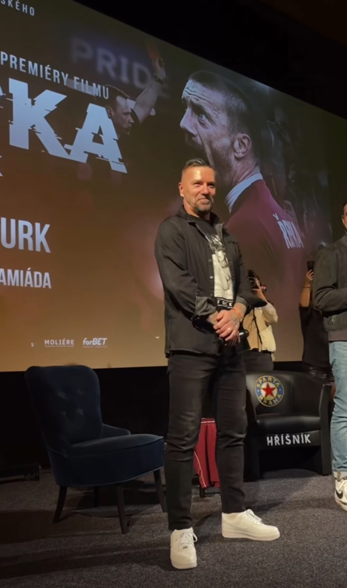 Tomáš Řepka je na turné se svým filmem. 